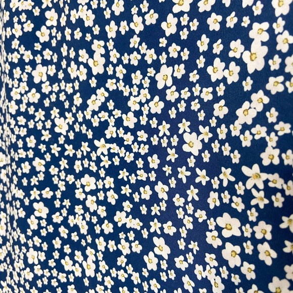 boutique floral print top, daisy print top, navy blue floral print blouse - Picture 3 of 6